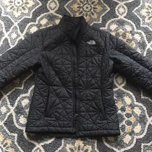 Women’s black lightweight northface jacket